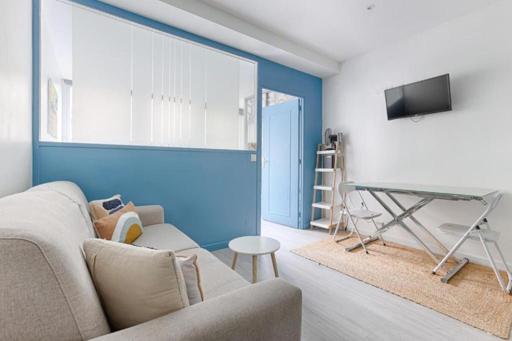 Appartamento Charming Gambetta - Saint Fargeau Ii Parigi